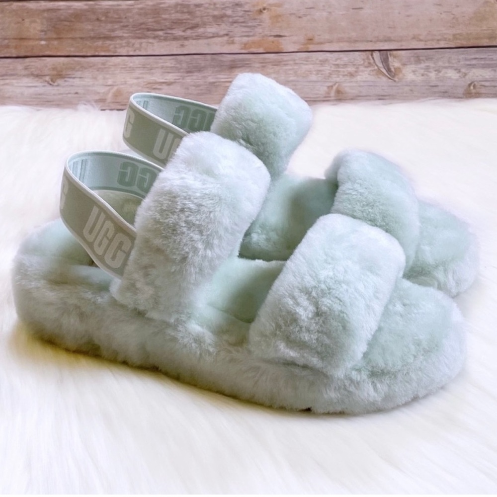 🎉HP🎉 NIB UGG “Oh Yeah” sheepskin slide sandals in Retro Mint, size 6